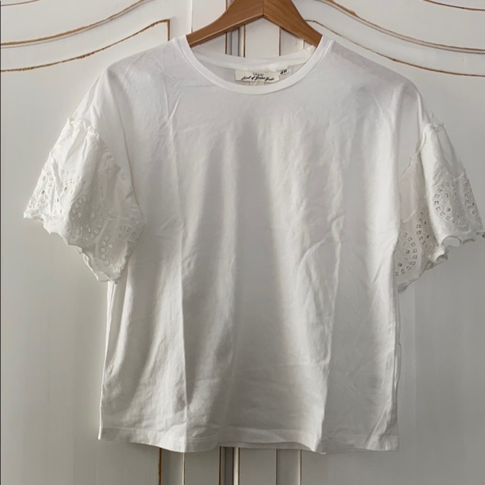 H&M Short-sleeve top with lace sleeve detail